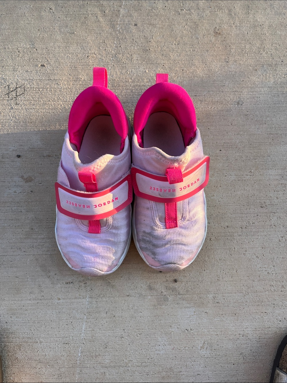 Jordan Kids Pink and Hot Pink Hook-and-Loop Slip-On Sneakers